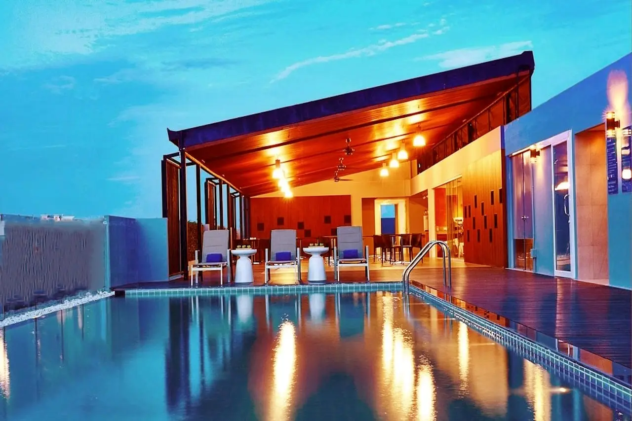 Infinity-Pool der Travelodge Pattaya