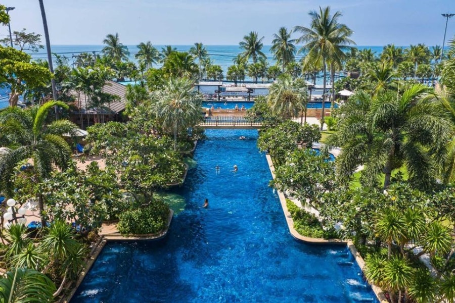 Jomtien Palm Beach Hotel