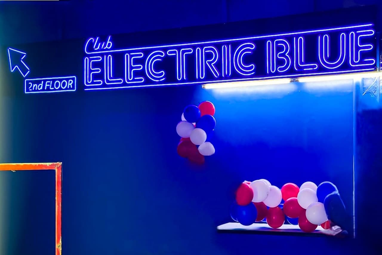 Club Electric Blue